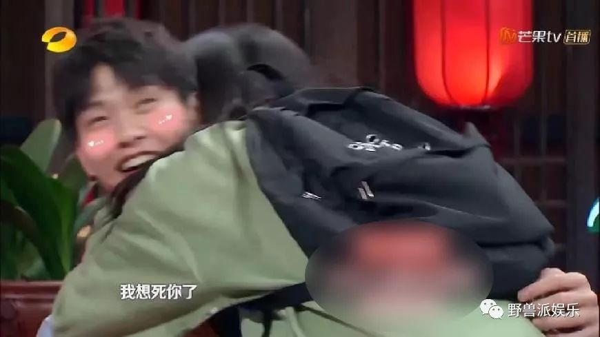 魏大勋杨幂亲密照,杨幂和魏大勋的高甜合集