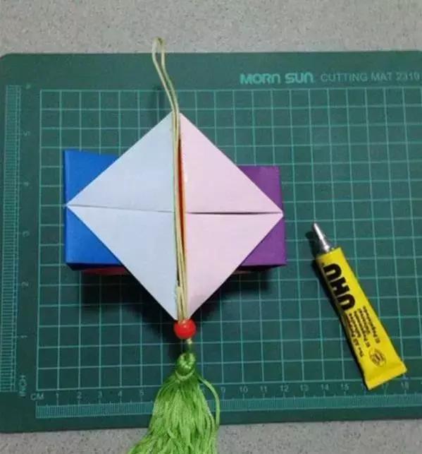 春节灯笼手工制作教程简单又好看,春节好看的灯笼手工