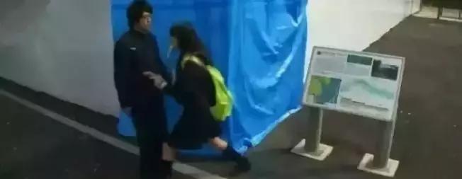 细致到变态的日本人，居然是这么对待我们的行李的！