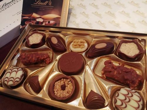 世界最好吃的十大巧克力视频,最好吃的巧克力德芙