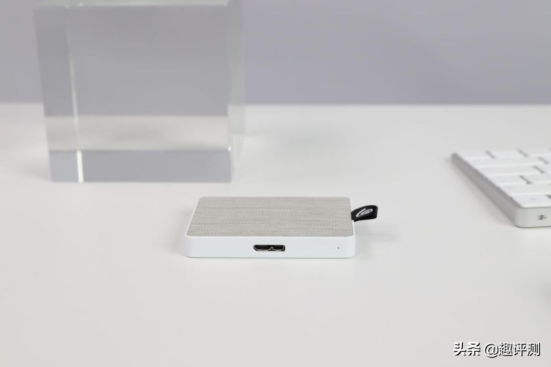 希捷发布的首款固态硬盘你怎么看,希捷onetouch机械硬盘缺点