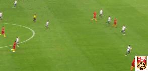 痛心疾首！这帮白切鸡的停球技术，真的有天天练球吗？