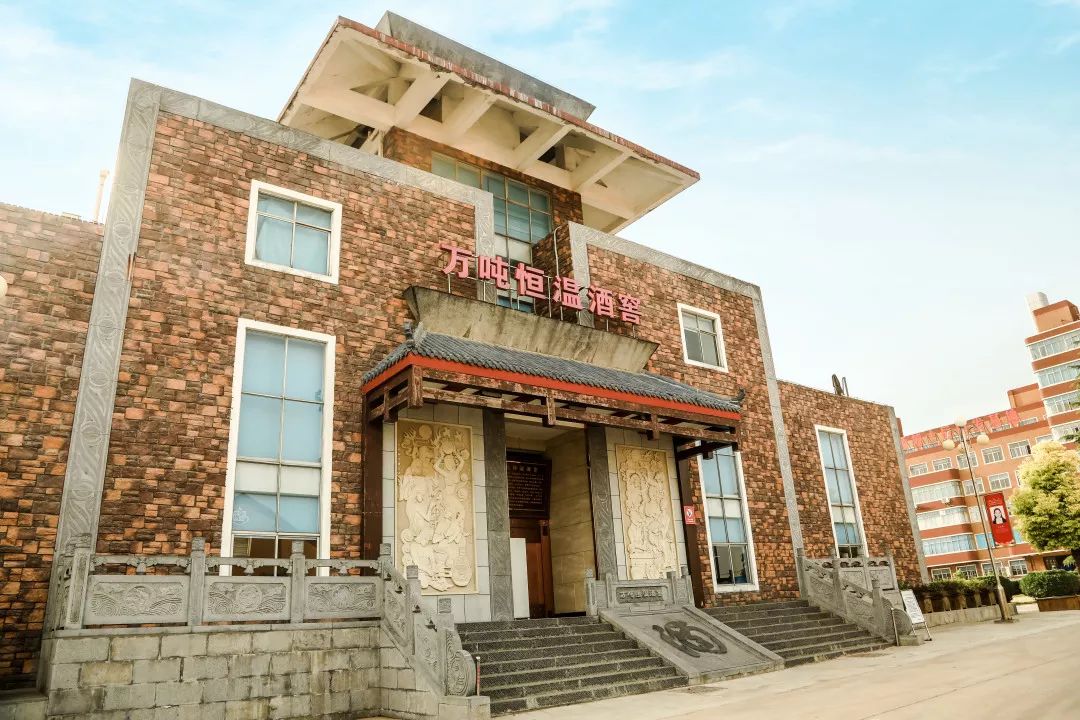 美文美酒：我对仰韶酒厂的深刻印象