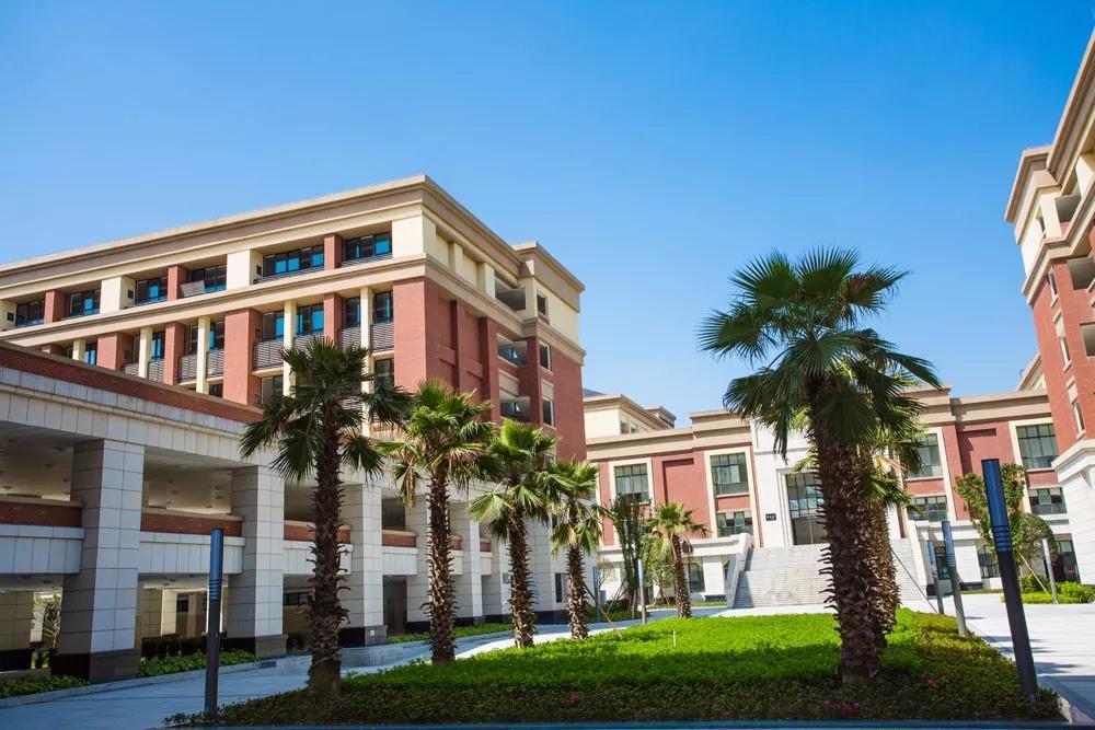 重庆渝北最抢手的小学初中,渝北区第二梯队初中