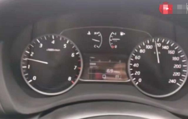 日产新轩逸怎么跑高速省油,尼桑轩逸高速跑起来没劲