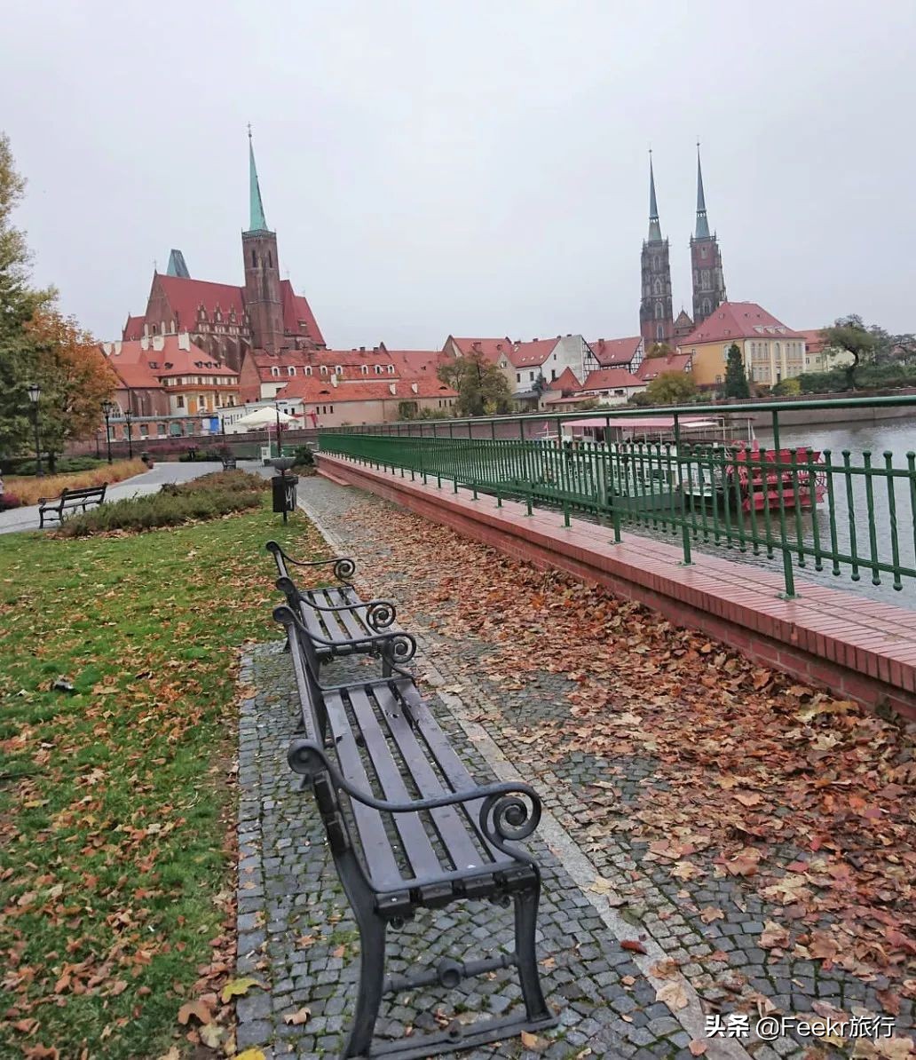 欧洲治安最好的国家,人均200+住8.8分五星酒店,还上了国内综艺