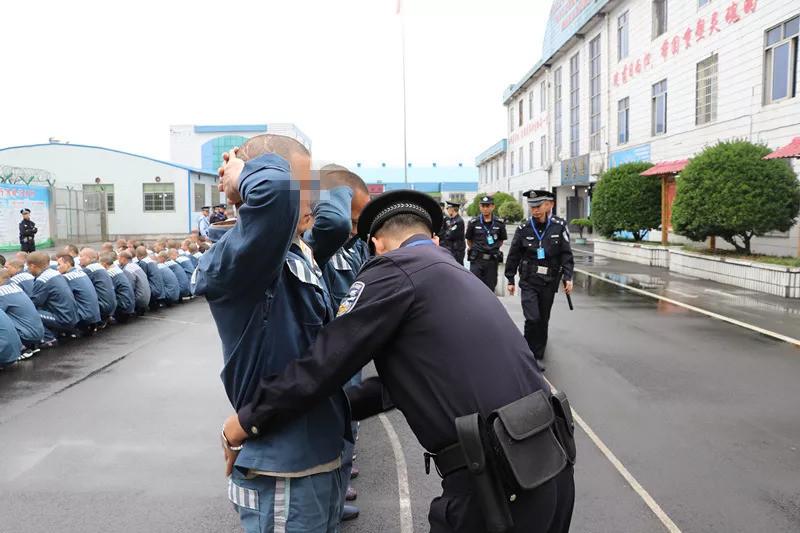 坐牢欠的网贷怎么办,坐牢之后他欠的网贷怎么办