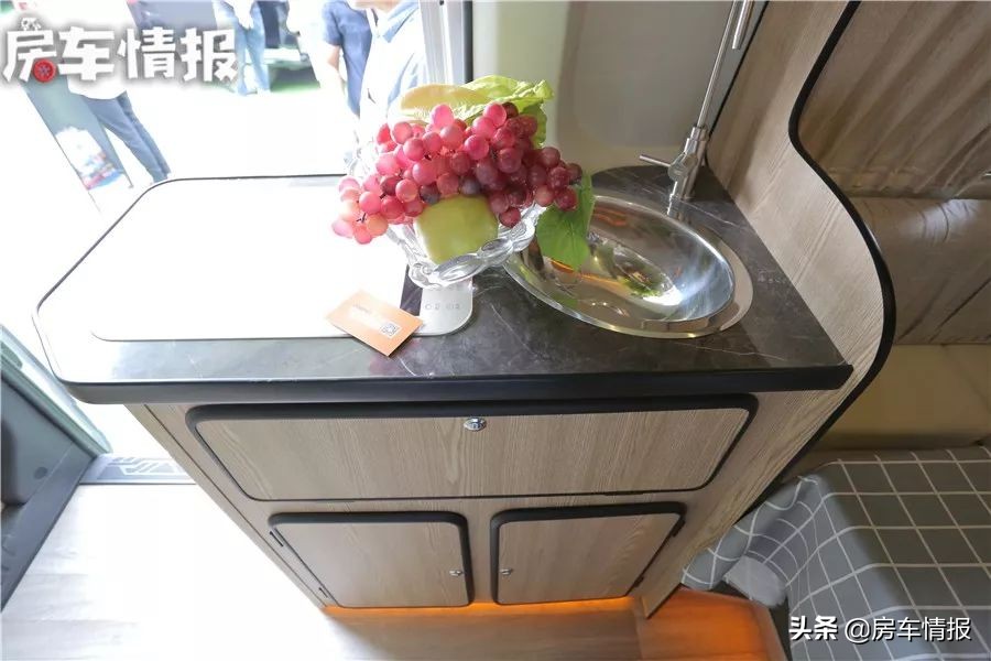 能上蓝牌最便宜的小型房车,b型房车价格15万左右柴油