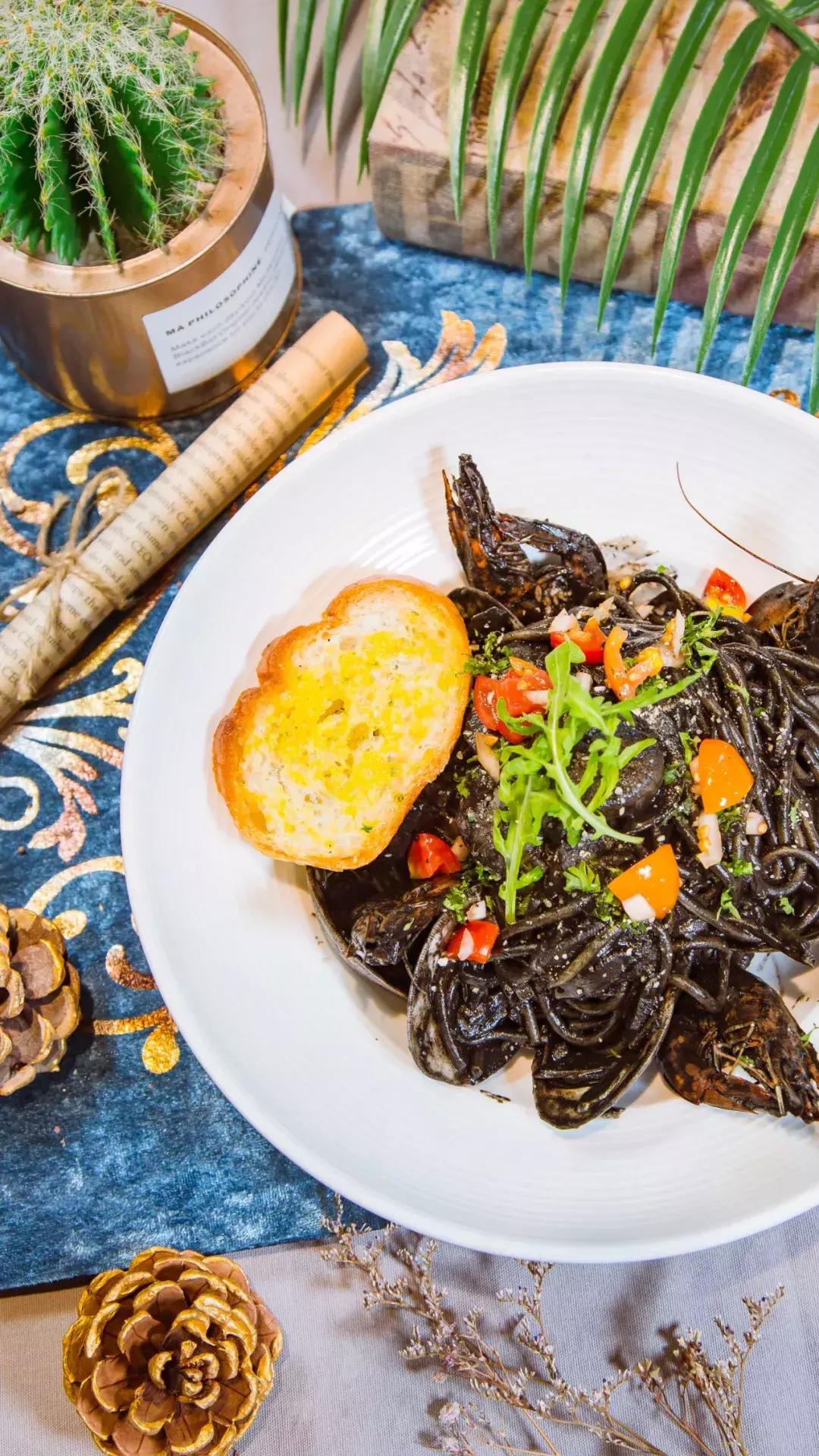 西餐界的“Chanel”!异国风味,带你见识超敢玩的食物实验所