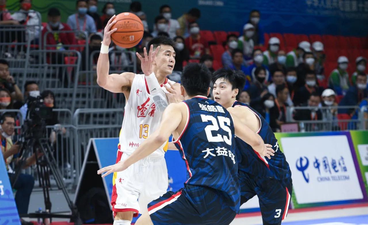 杜锋夺冠安慰辽宁队,杜锋安慰失去冠军的辽宁球员