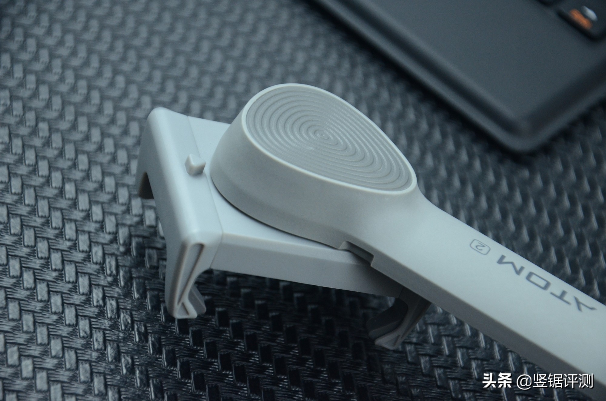 便携三轴折叠稳定器,能支持折叠屏的手机稳定器