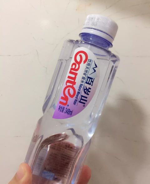 过敏皮肤自制万能补水保湿面膜,皮肤干燥怎么补水最快自制面膜