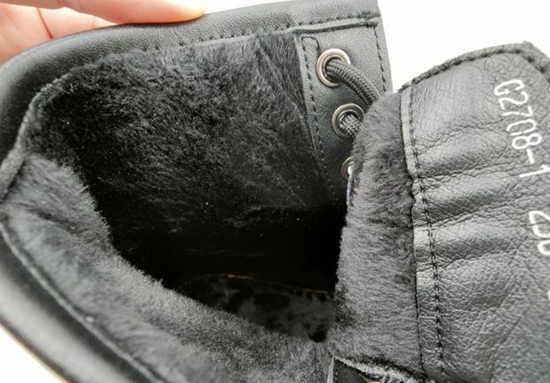 潮流百搭的马丁靴带收紧,时尚必备新款帅气马丁靴