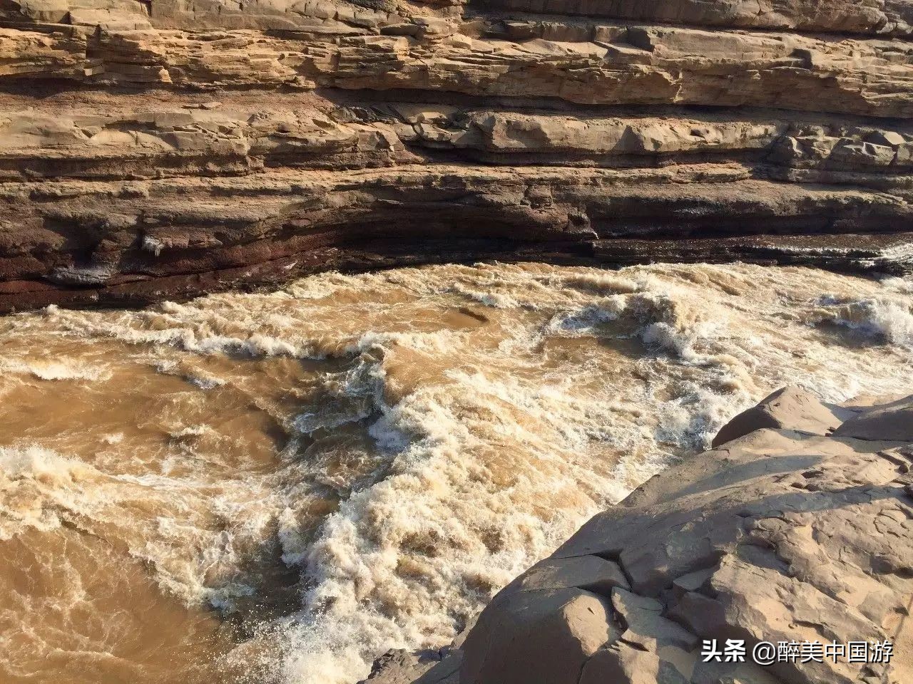 陕西壶口瀑布附近还有哪些景点,壶口瀑布最新视频山西旅游景点