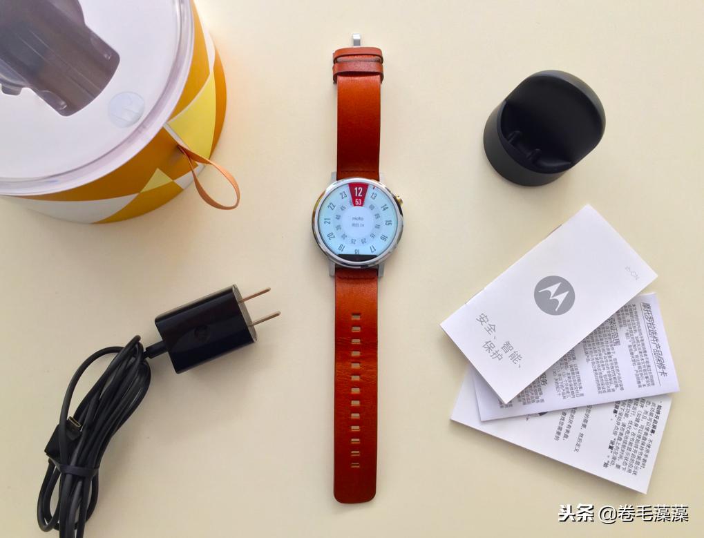 moto360一代和二代的对比,moto360二代和一代对比