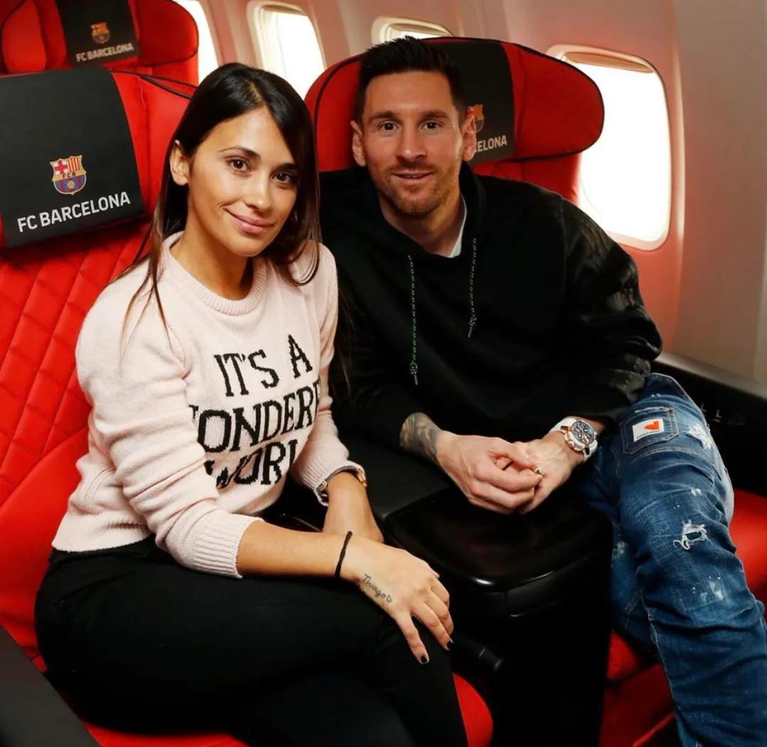 c罗梅西内马尔同台领奖西装照片,c罗梅西内马尔最佳阵容