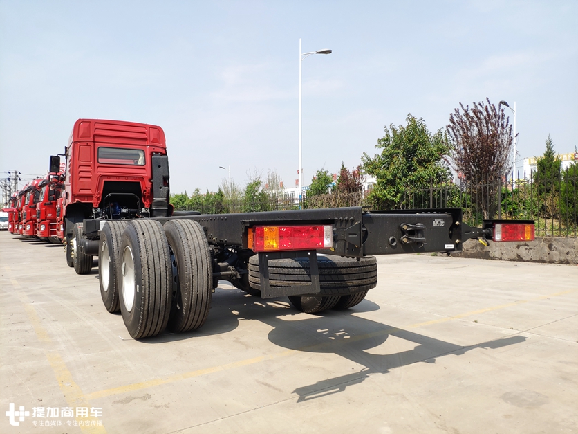 陕汽德龙新m3000这车怎么样,陕汽德龙新款x3000载货汽车怎么样