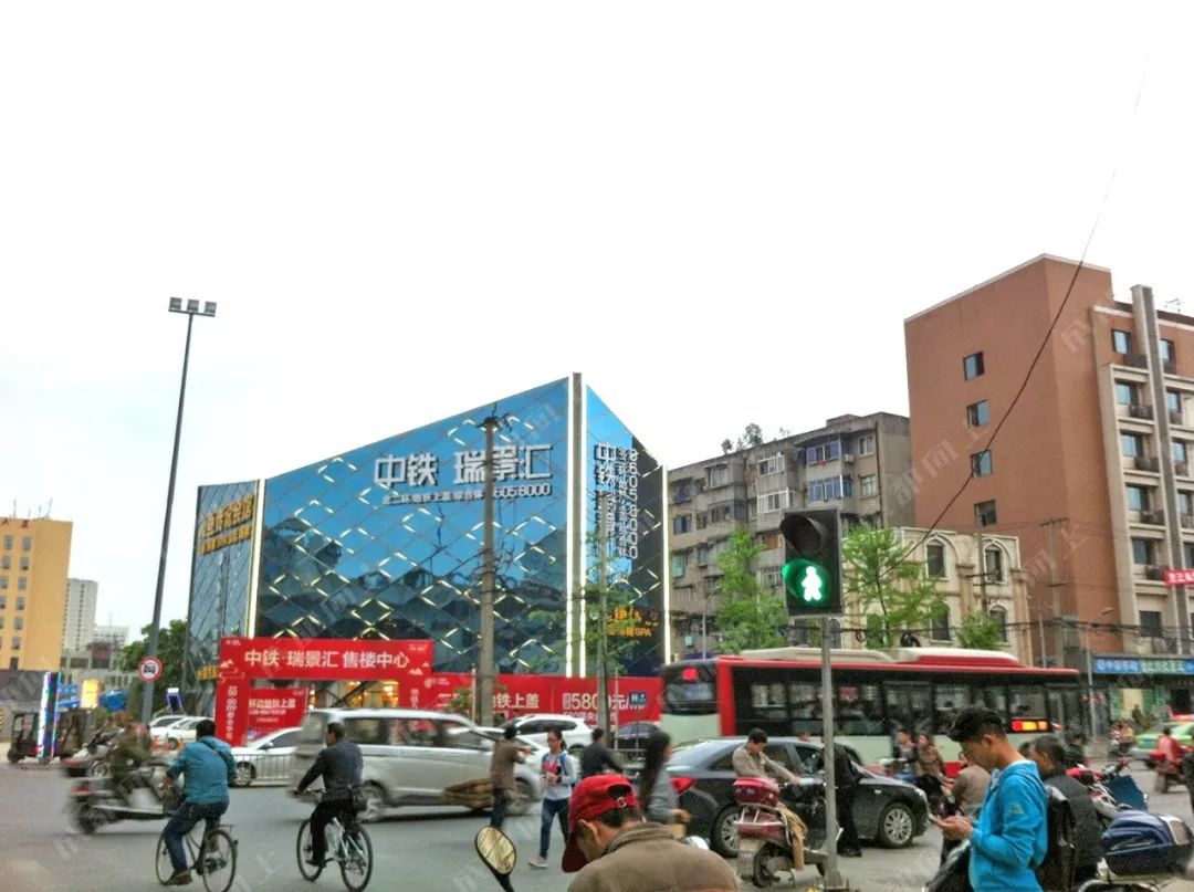 我们用了3年时间，被五块石这13组对比照给搞哭了！