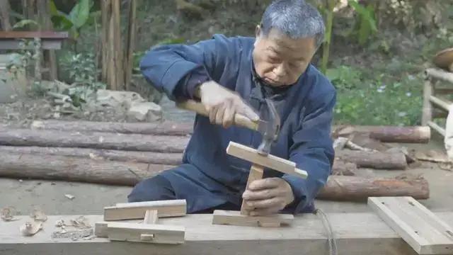 木工大叔年收入100万,木工大爷一年收入多少