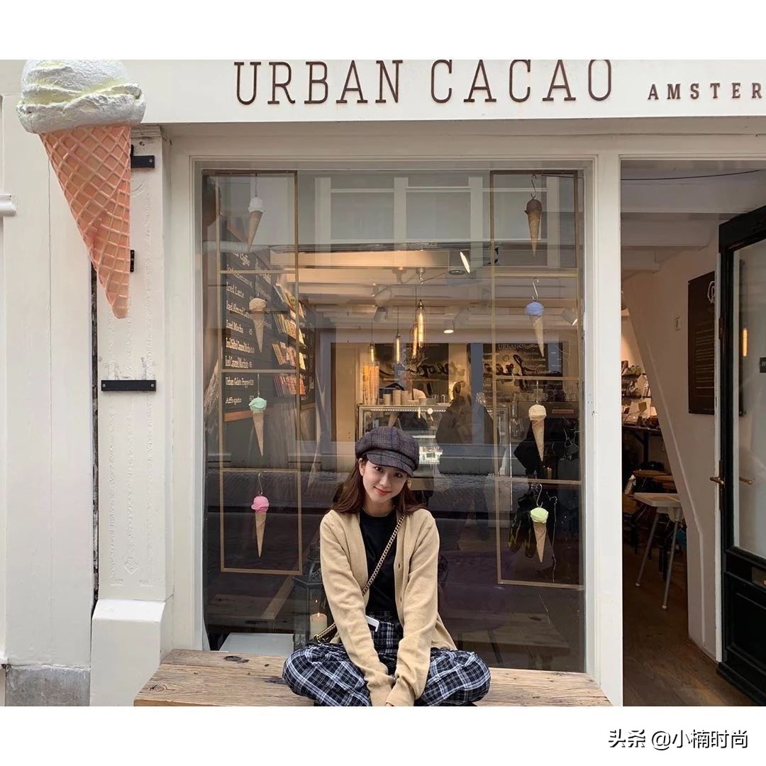 泫雅iu同款,韩星戴的帽子