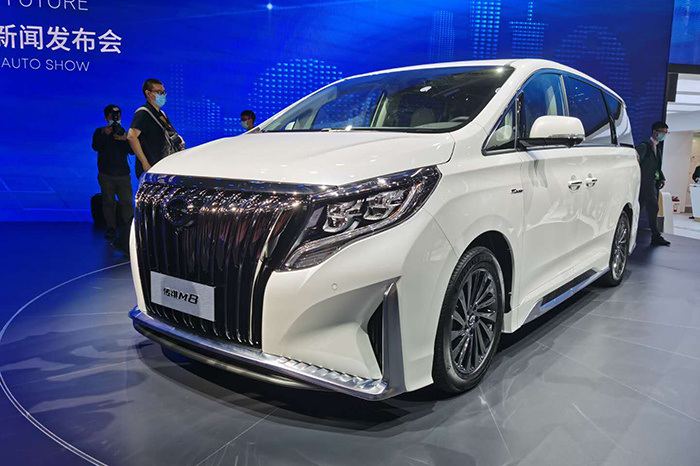 吉利星瑞和高尔夫8哪个更值得买,高尔夫和星瑞