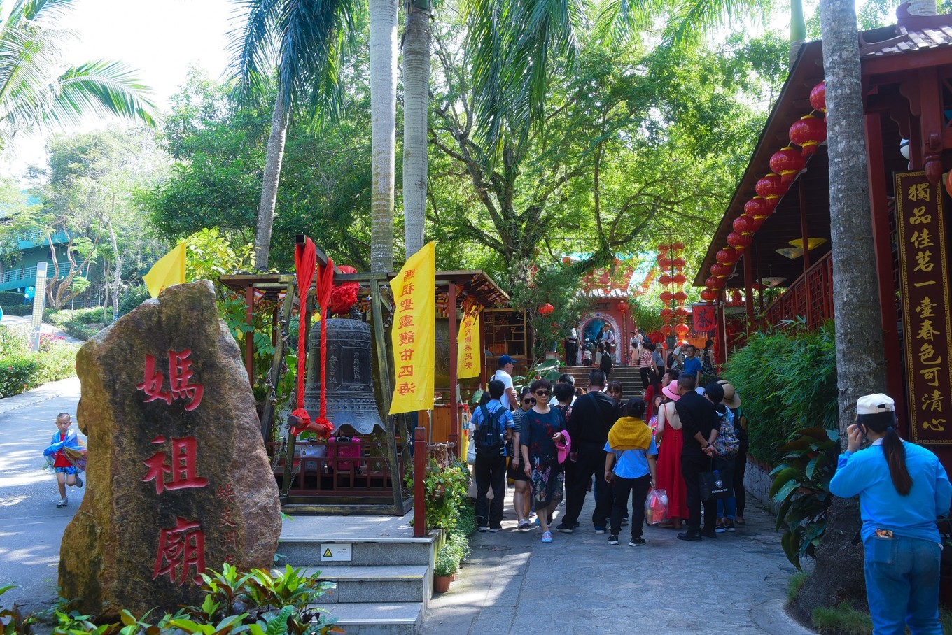 三亚旅游与美食攻略,三亚旅游攻略三亚美食