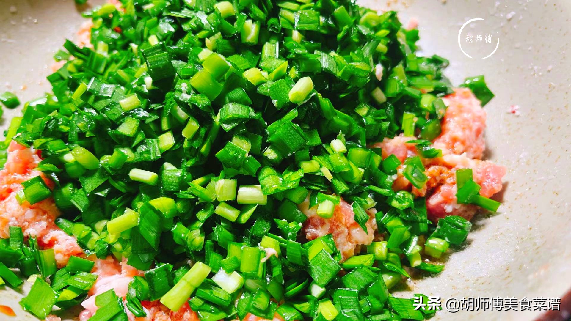 素韭菜馅怎么多放馅,拌韭菜馅牢记3不放