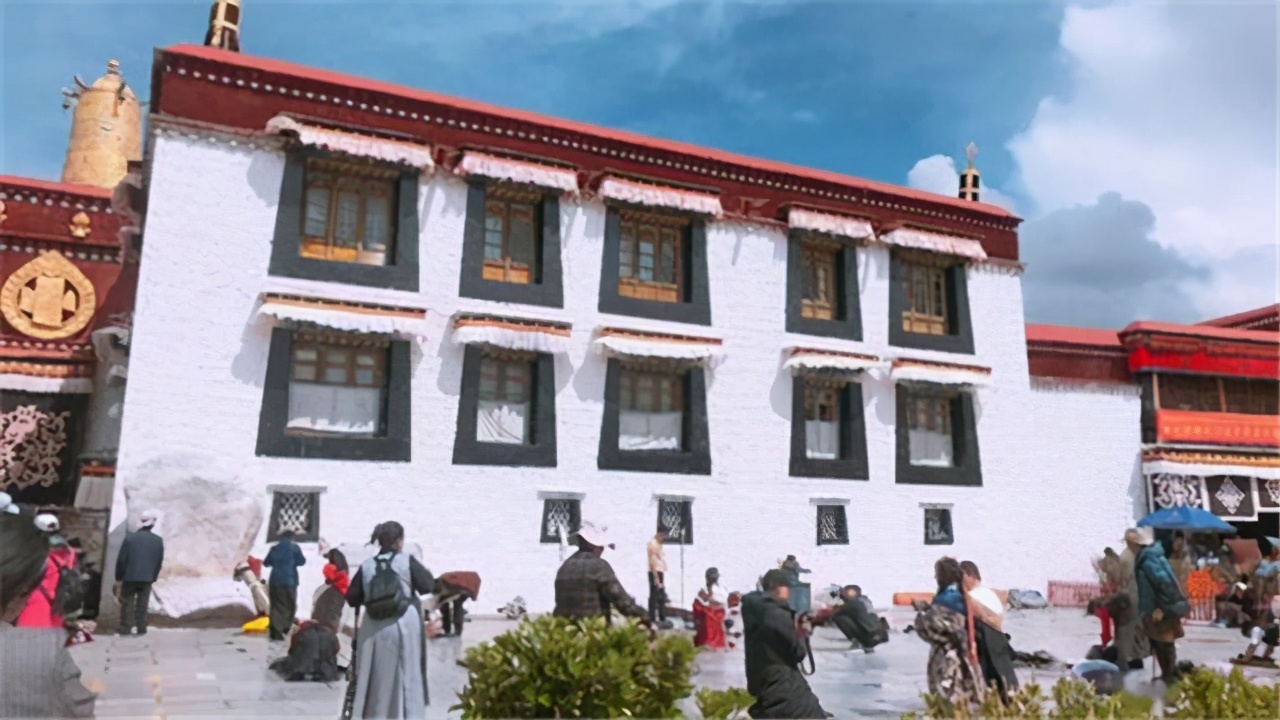 拉萨每个人都是虔诚的信徒,拉萨朝圣者哪里最多