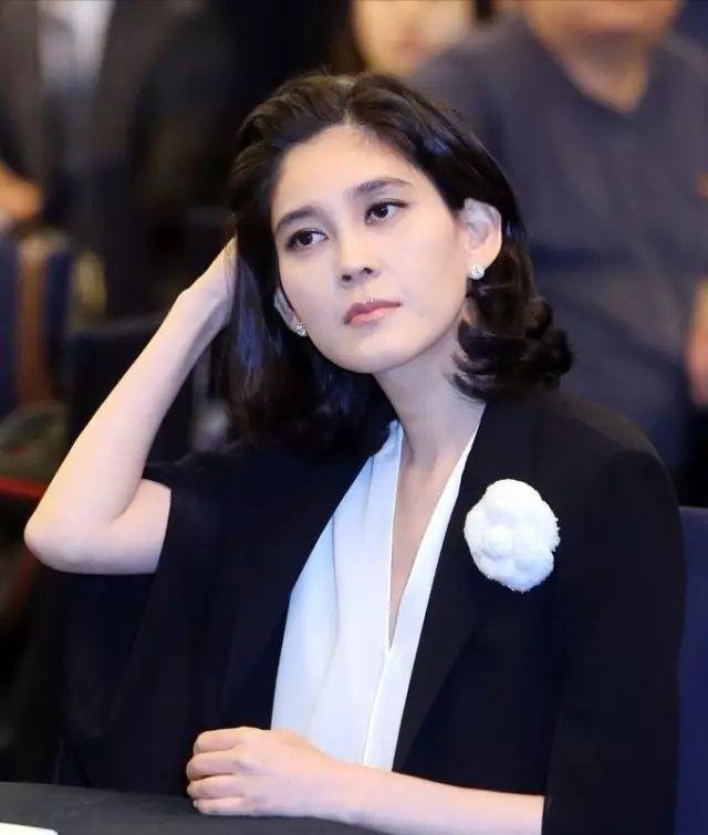 三星长公主李富真离婚财产,韩国三星长公主李富真结婚照片