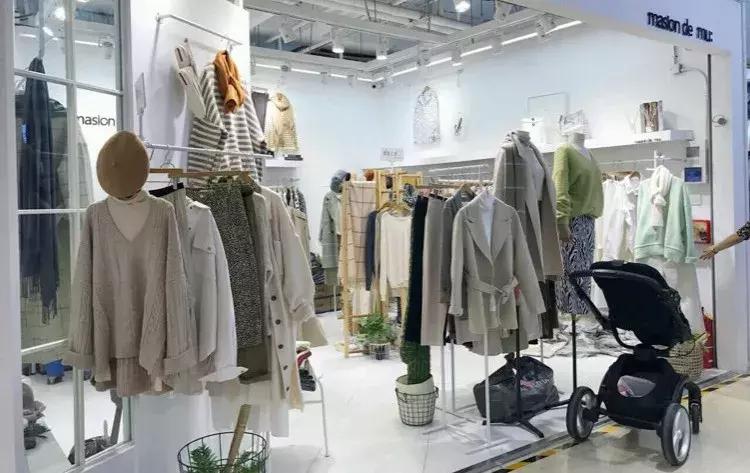 年营业额200亿的廉价批发市场，代购手里一半的假包都来自这里