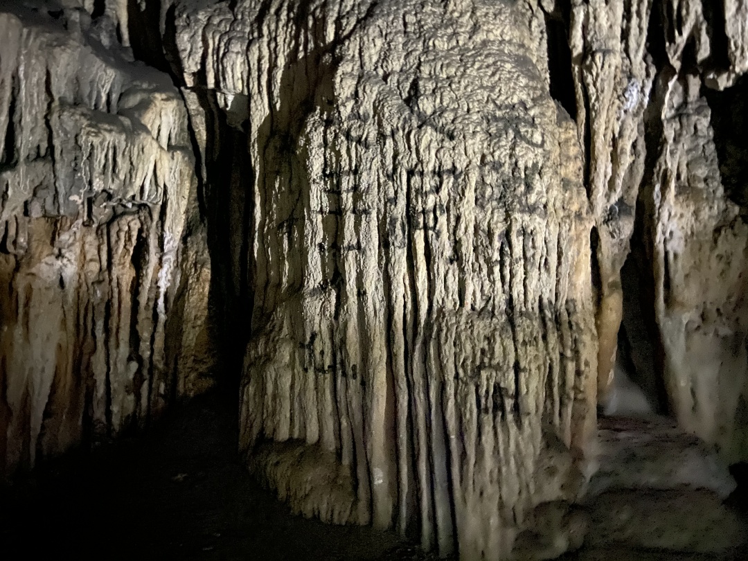 龙洞探秘寻找地下暗河,八面山龙洞地下暗河