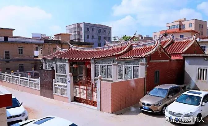 泉州男孩13岁下南洋，睡巴士，当学徒；长大后成槟城首富！