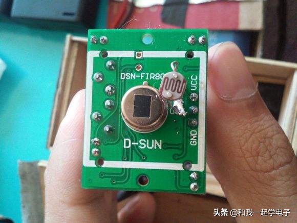 光敏电阻一般用在电路的什么地方,什么是光敏电阻的主要参数