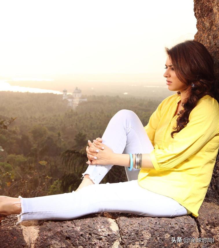 印度出色演员印式复古女人味淡淡玫红色暗藏少女香