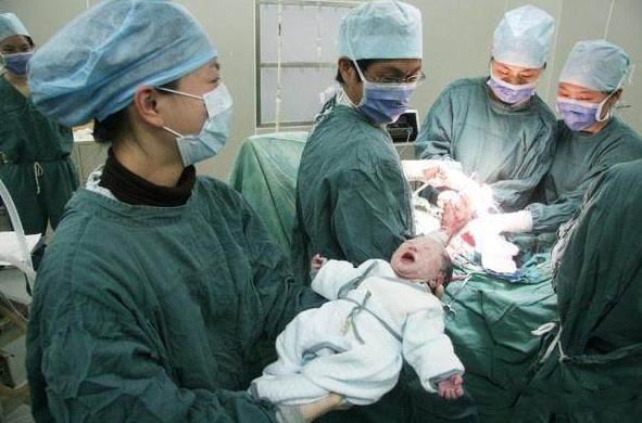 顺产看不看得见伤口,顺产时看得见宫颈吗