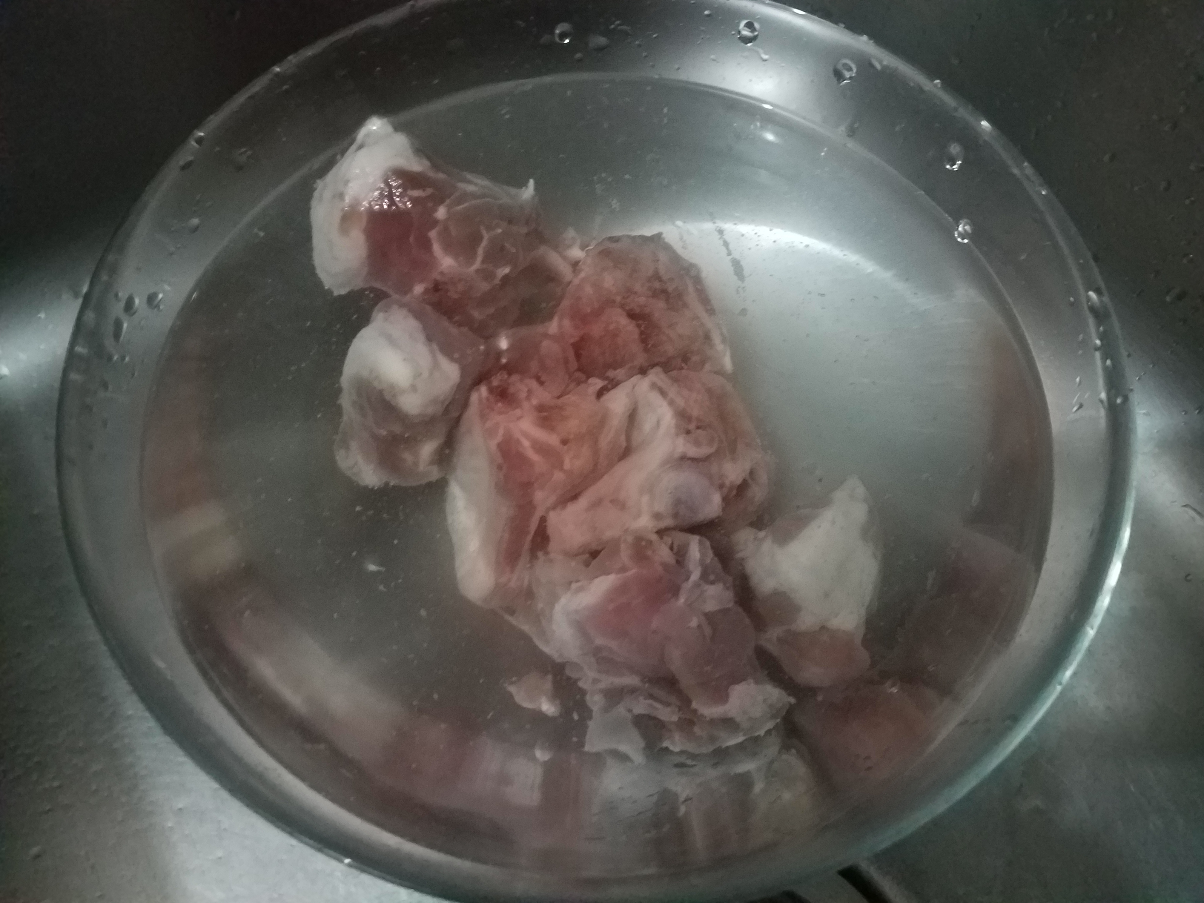 面包机也可以做煲仔饭哟,排骨黑米煲仔饭,就是这么的简单好吃