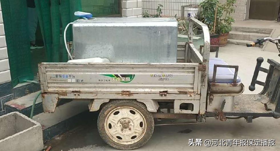 记者采访老城区缺水问题,记者为农民工讨薪被阻挠