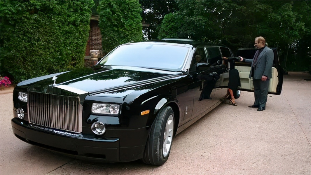 特斯拉的酒很香,雷克萨斯们笑而不语