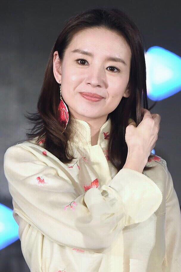 脸上肌肤下垂松弛衰老最好的方法,女性脸部下垂凹陷的原因