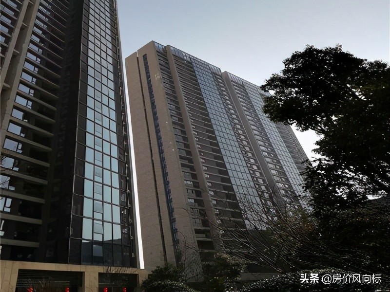 台州市5-10年房龄，二手房挂牌价16649元，共计303个小区