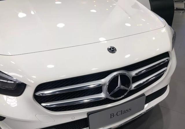 2020奔驰b200值得买,2020奔驰b200底盘视频