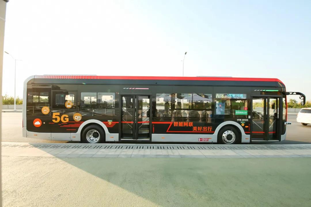宇通5g智能无人公交巴士,宇通智能无人驾驶公交车投入市场