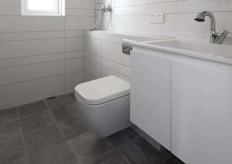 卫生间悬挂式马桶靠墙效果图,卫生间马桶上方怎么装修最合适