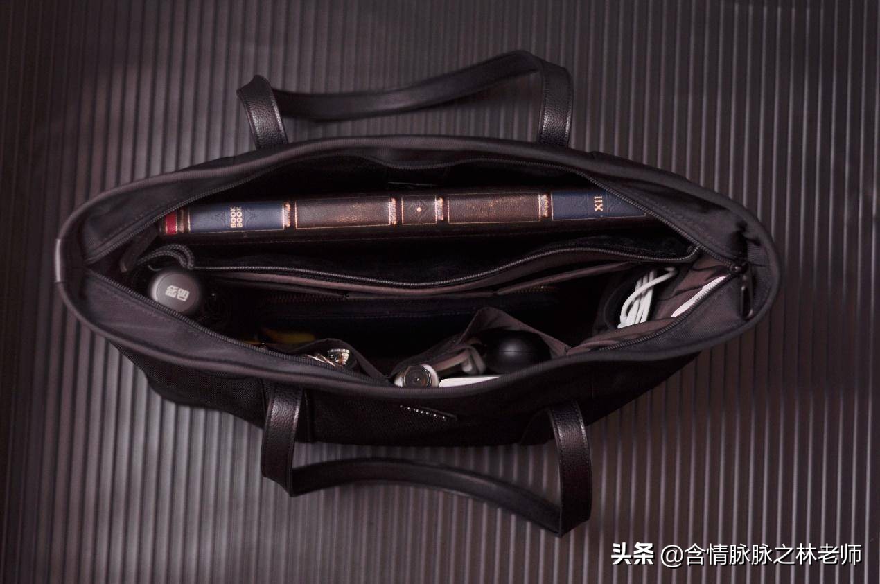 tomtoc托特包男生可以背吗,tomtoc简约托特包