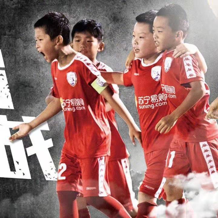 董路将卸任足球小将教练岗位，对话皇马球探暗示U9将集中训练学习