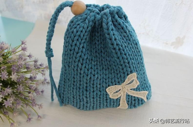 手工钩针编织手提包成品,钩针编织时尚又漂亮的女生手提包