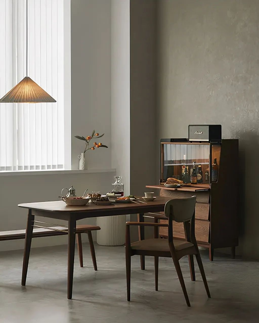 实木家具颜色深浅不一,实木家具木种