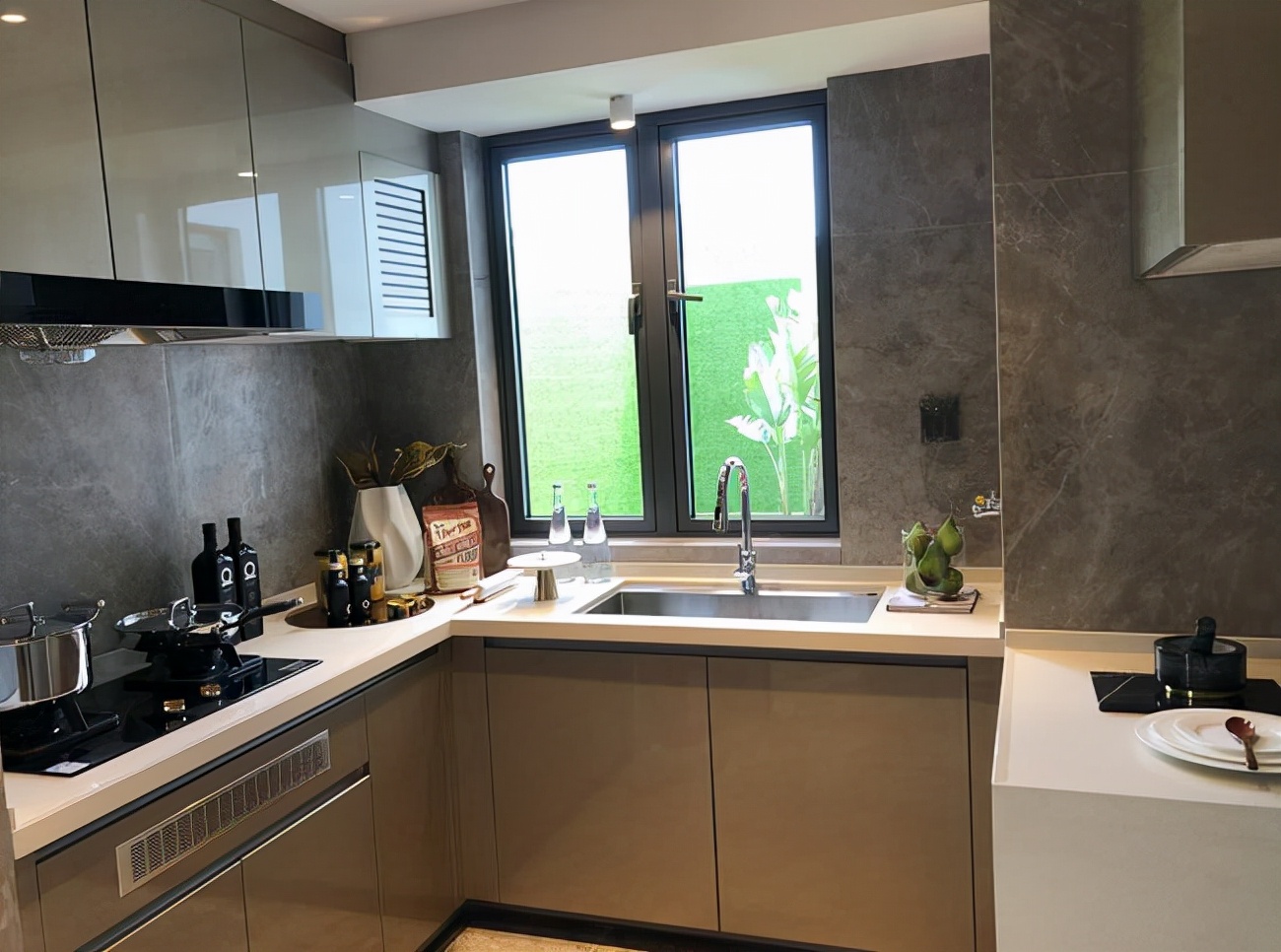 广州番禺钟村恒大足球场,广州番禺恒大足球新球场