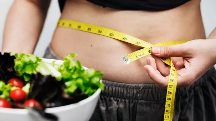 睡觉老是打呼噜的偏方,睡觉打呼噜怎么治小妙招