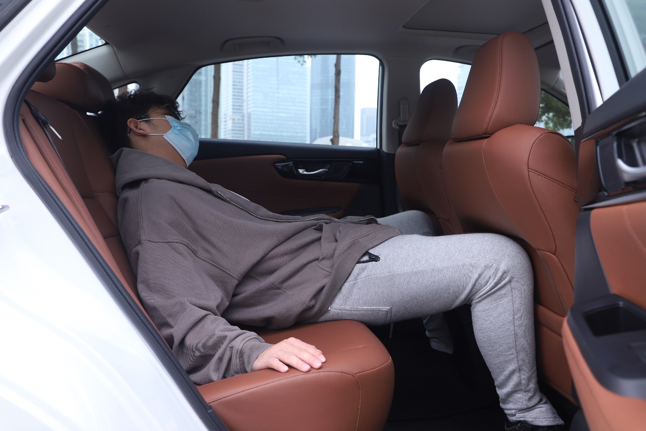 享域锐混动卡罗拉双擎,本田享域锐混动对比卡罗拉